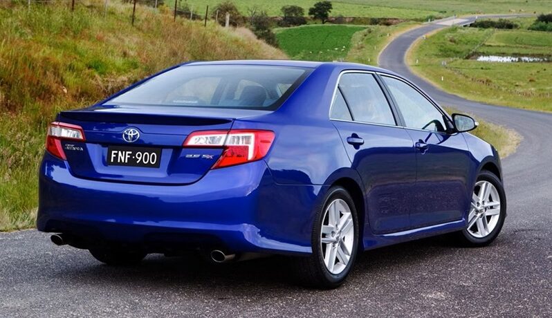 
								Used 2011 Toyota Camry full									