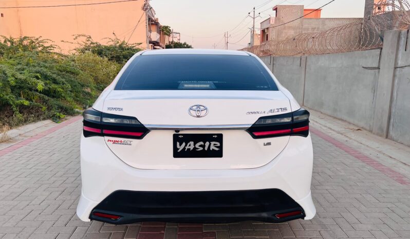 
								New 2018 Toyota Corolla full									