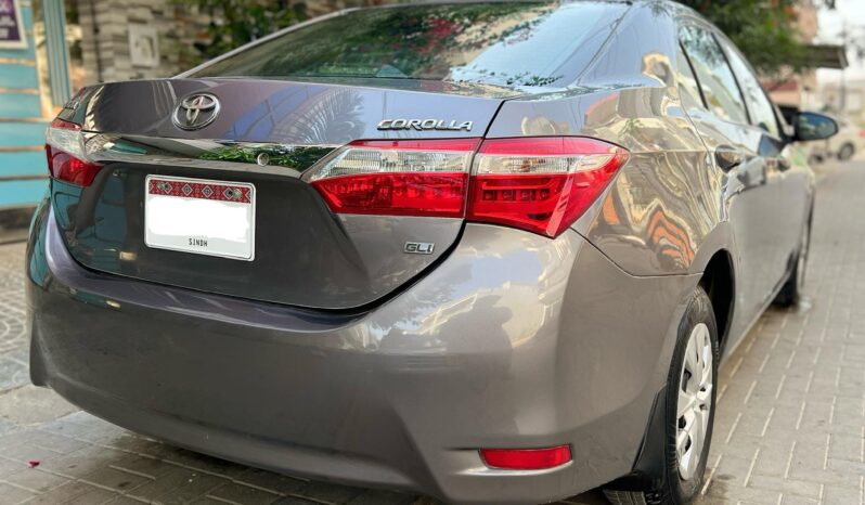 
								Used 2015 Toyota Corolla full									