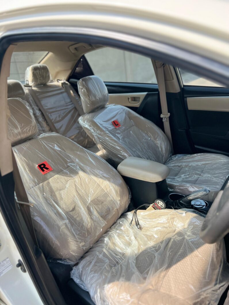 
								New 2016 Toyota Corolla full									