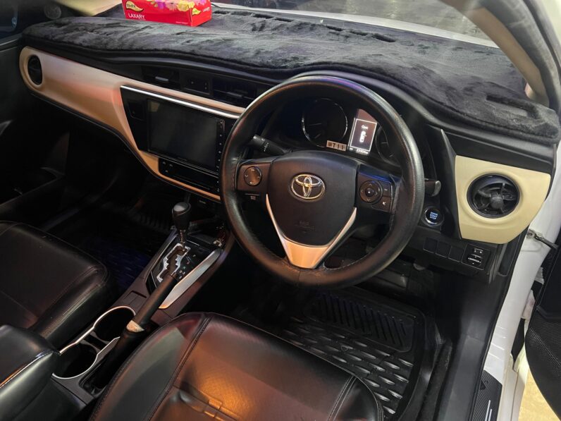 
								Used 2022 Toyota Corolla full									