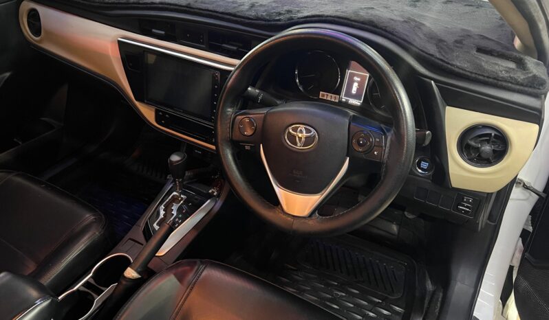 
								Used 2022 Toyota Corolla full									