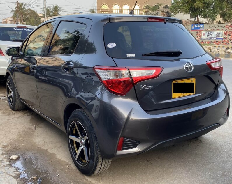 
								Used 2017 Toyota vitz full									
