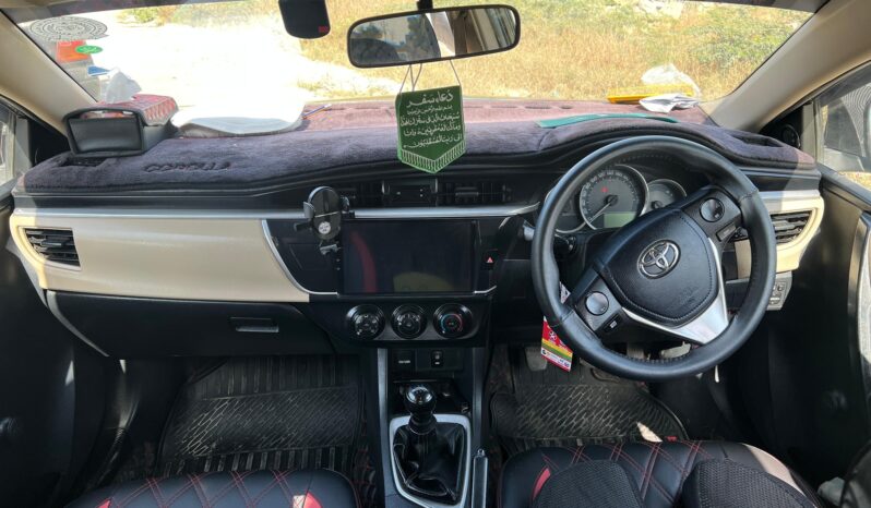 
								Used 2015 Toyota Corolla full									