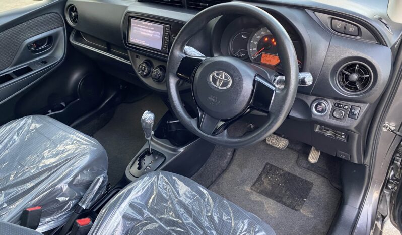 
								Used 2017 Toyota vitz full									