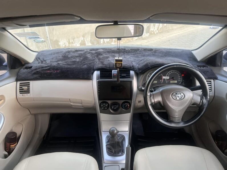 
								Used 2010 Toyota Corolla full									
