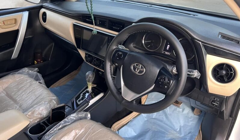 
								Used 2019 Toyota Corolla full									