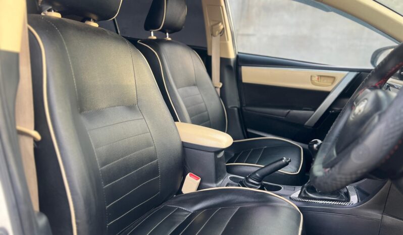 
								Used 2019 Toyota Corolla full									