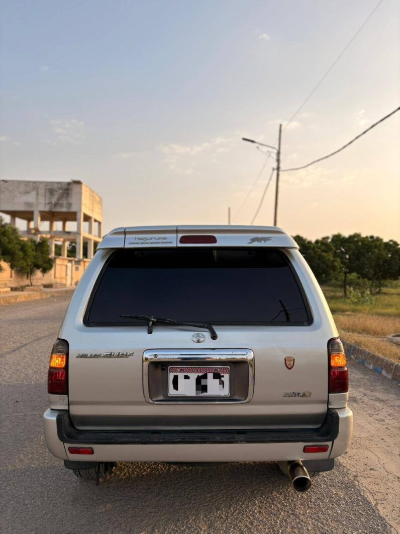 
								Used 1997 Toyota Hilux full									