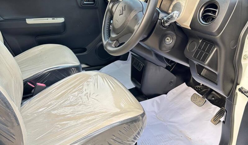 
								Used 2021 Suzuki Alto full									