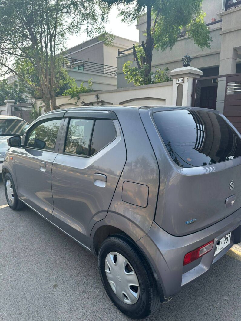 
								Used 2022 Suzuki Alto full									
