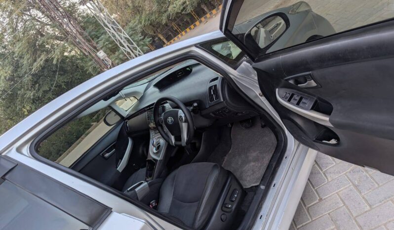 
								Used 2013 Toyota Prius full									