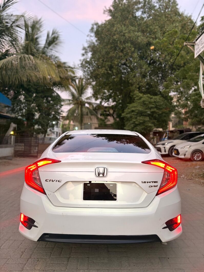 
								Used 2018 Honda Civic full									