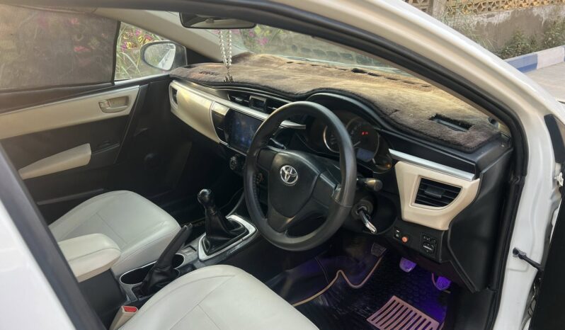 
								Used 2017 Toyota Corolla full									