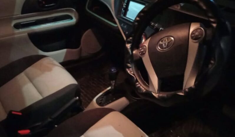 
								Used 2013 Toyota aqua full									