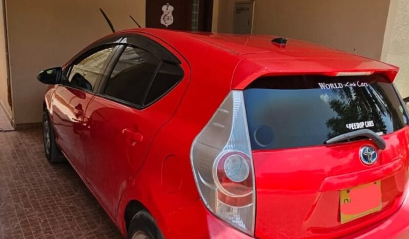 
								Used 2013 Toyota aqua full									