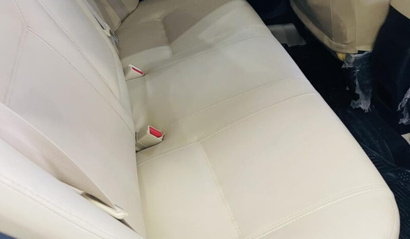 
								Used 2022 Toyota altis full									