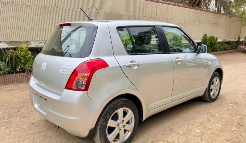 
								Used 2021 Suzuki Swift full									