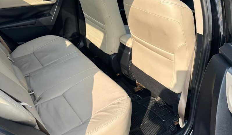 
								Used 2015 Toyota altis full									