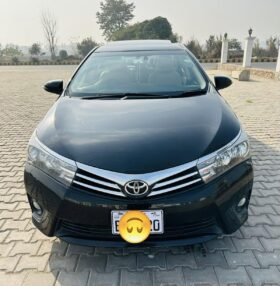 Used 2015 Toyota altis