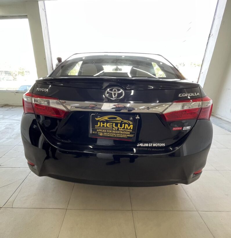 
								Used 2015 Toyota Corolla full									