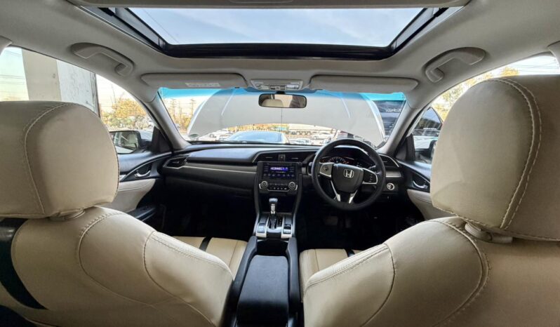 
								Used 2018 Honda Civic full									