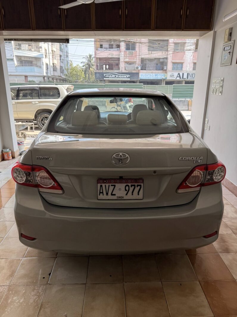 
								Used 2011 Toyota Corolla full									