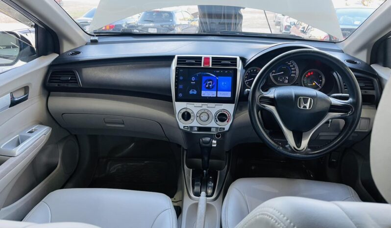 
								Used 2014 Honda City full									