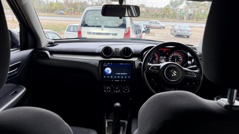 
								Used 2023 Suzuki Swift full									