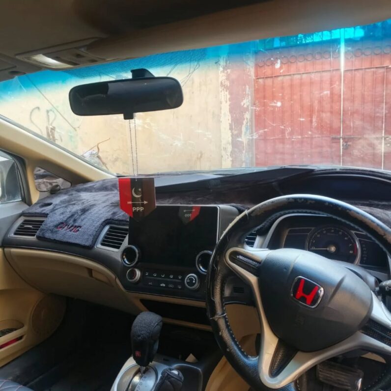 
								Used 2010 Honda Civic full									