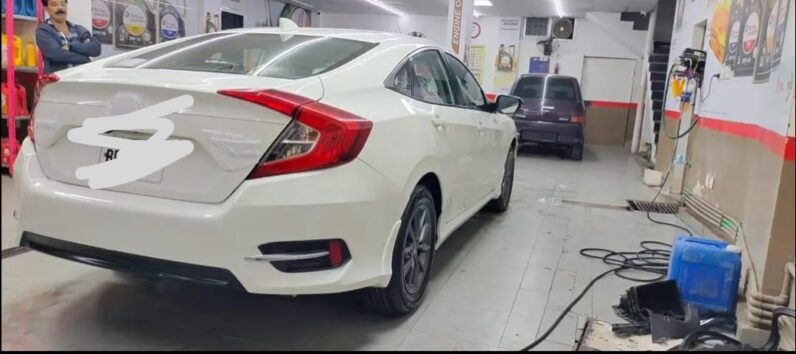 
								Used 2020 Honda Civic full									