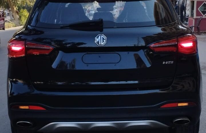 
								Used 2021 MG HS full									