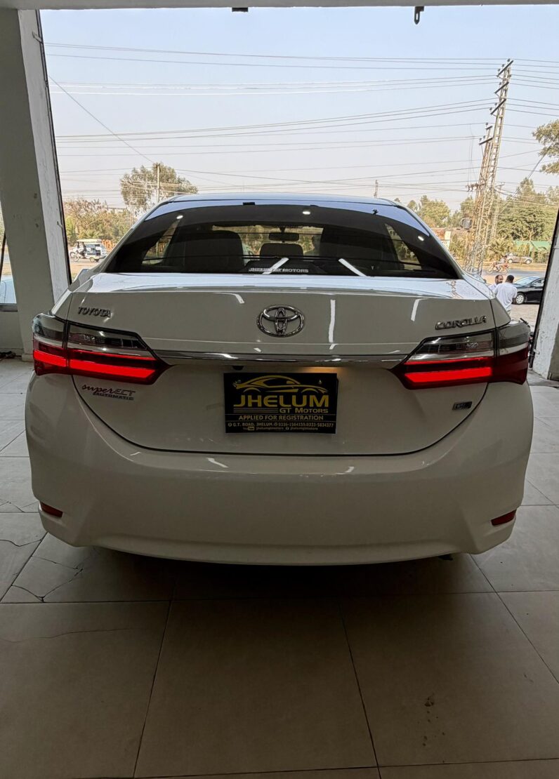 
								Used 2018 Toyota Corolla full									