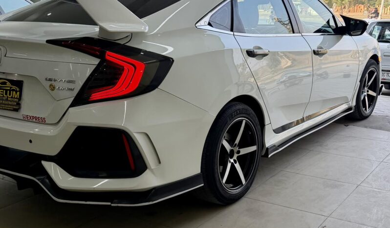 
								Used 2017 Honda Civic full									