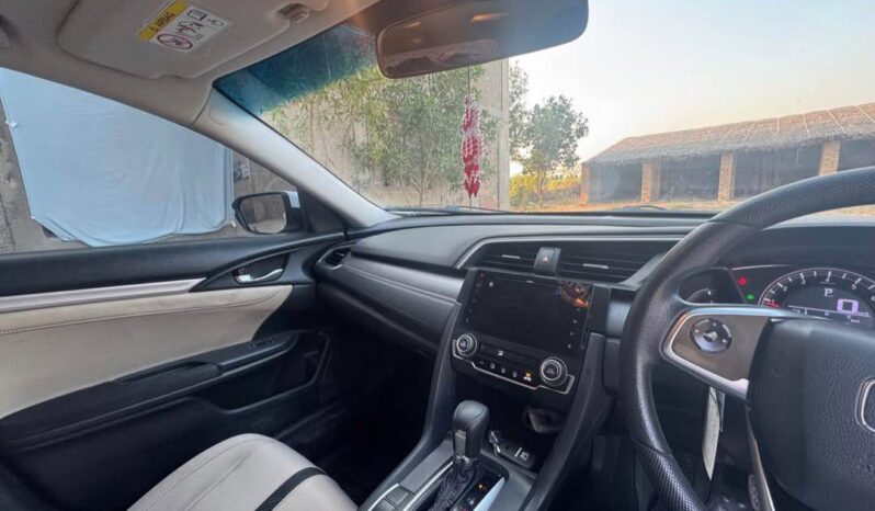 
								Used 2017 Honda Civic full									