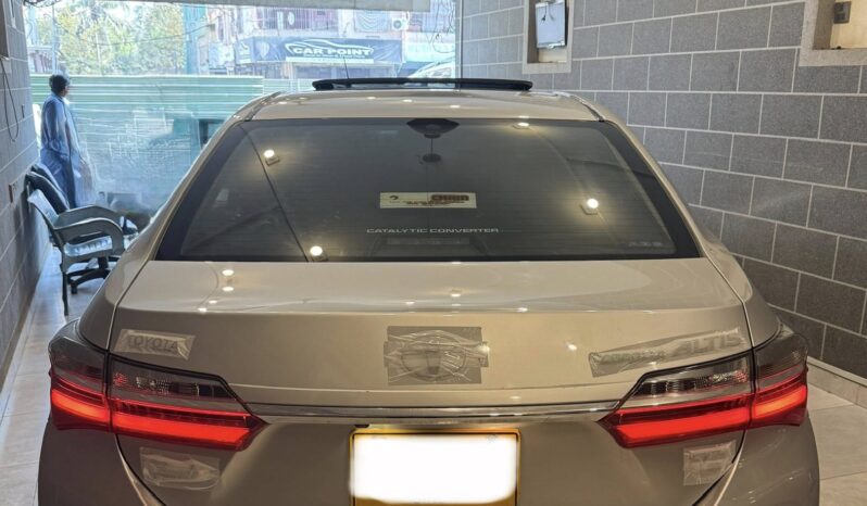 
								Used 2017 Toyota Corolla full									