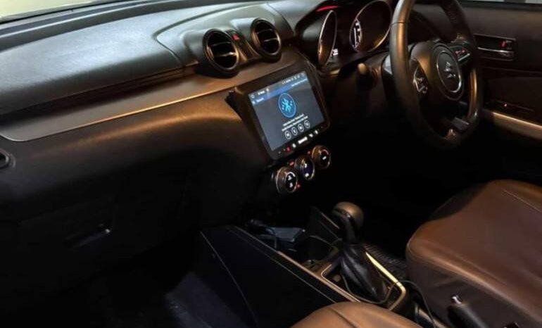 
								Used 2024 Suzuki Swift full									