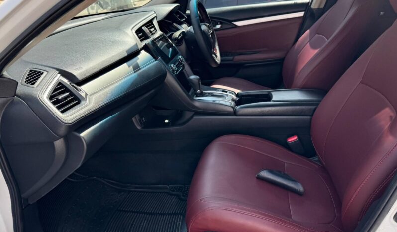 
								Used 2017 Honda Civic full									