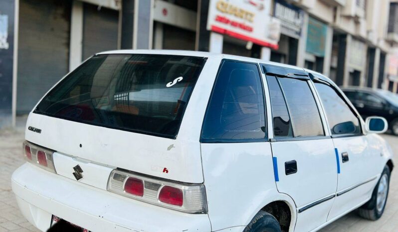 
								Used 2005 Suzuki Cultus full									