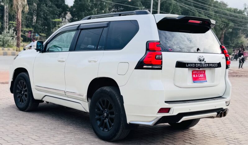 
								Used 2021 Toyota Prado full									