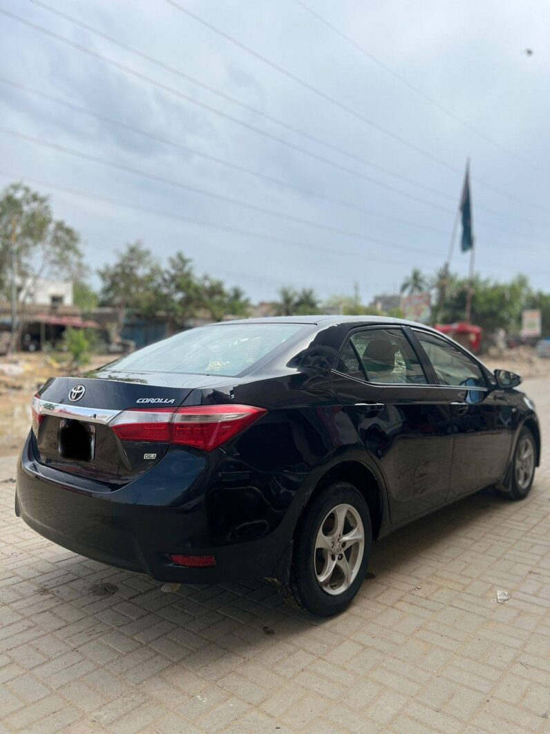
								Used 2015 Toyota Corolla full									