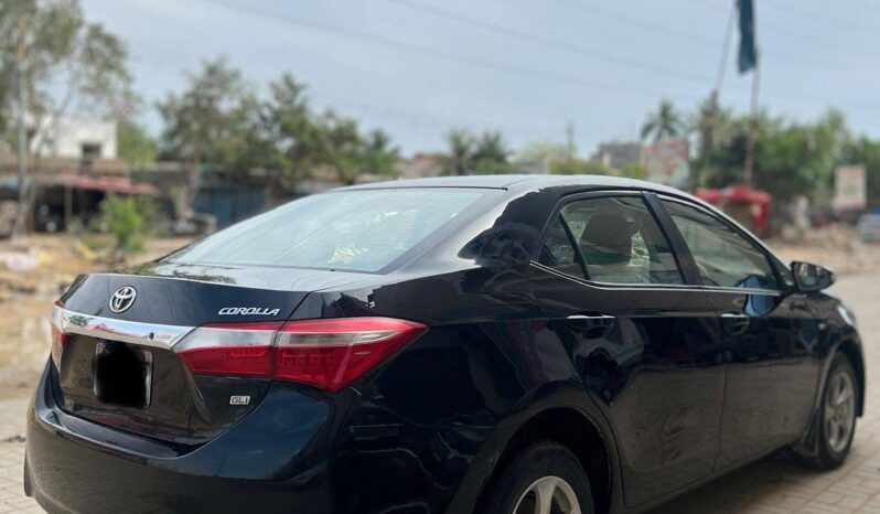 
								Used 2015 Toyota Corolla full									