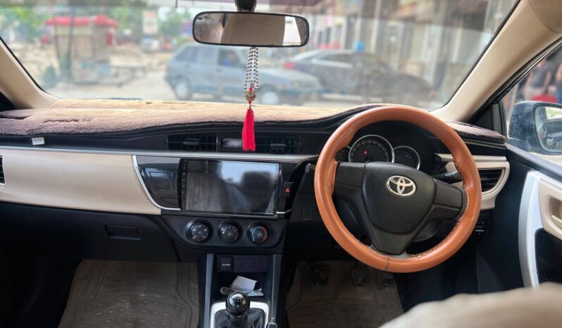 
								Used 2015 Toyota Corolla full									