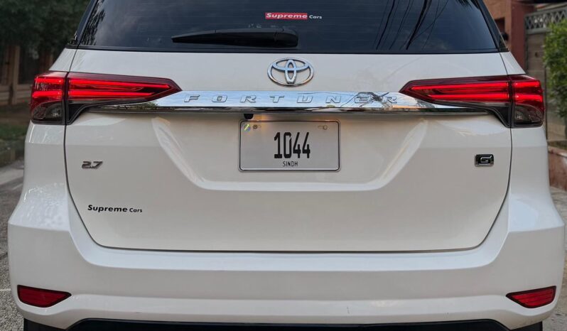 
								Used 2022 Toyota Fortuner full									
