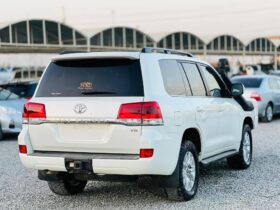 Used 2018 Toyota Land Cruiser