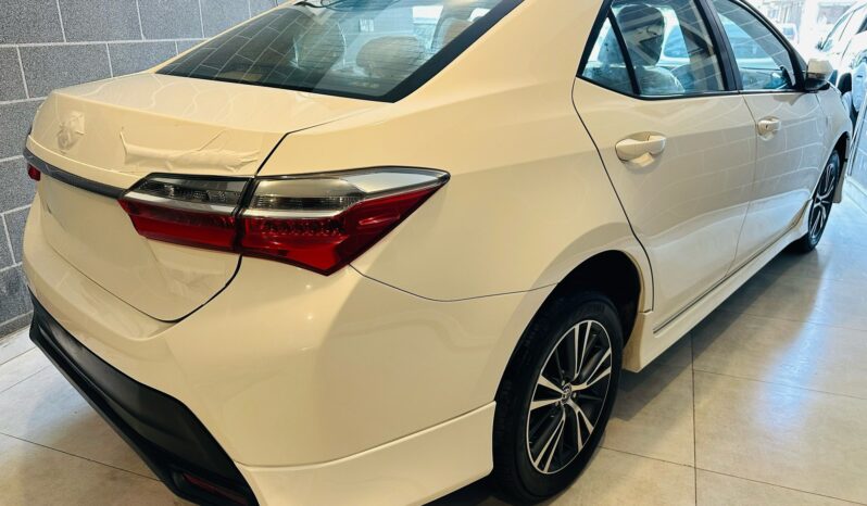 
								Used 2021 Toyota Corolla full									