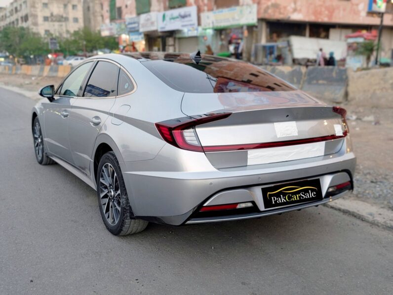 
								Used 2022 Hyundai Sonata full									