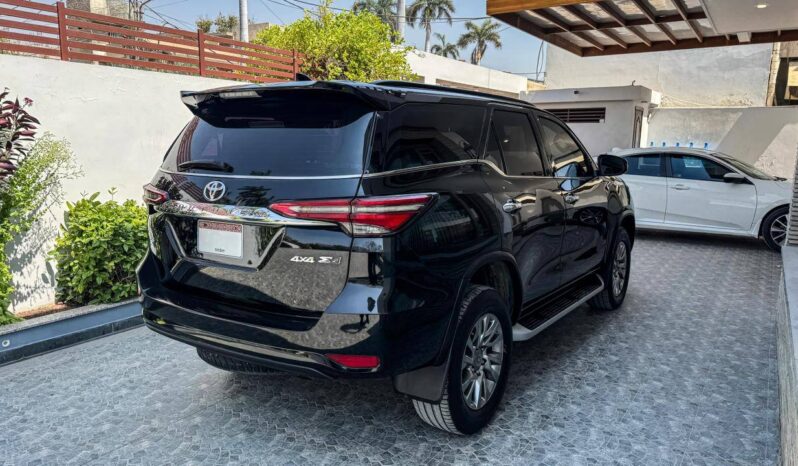 
								Used 2021 Toyota Fortuner full									
