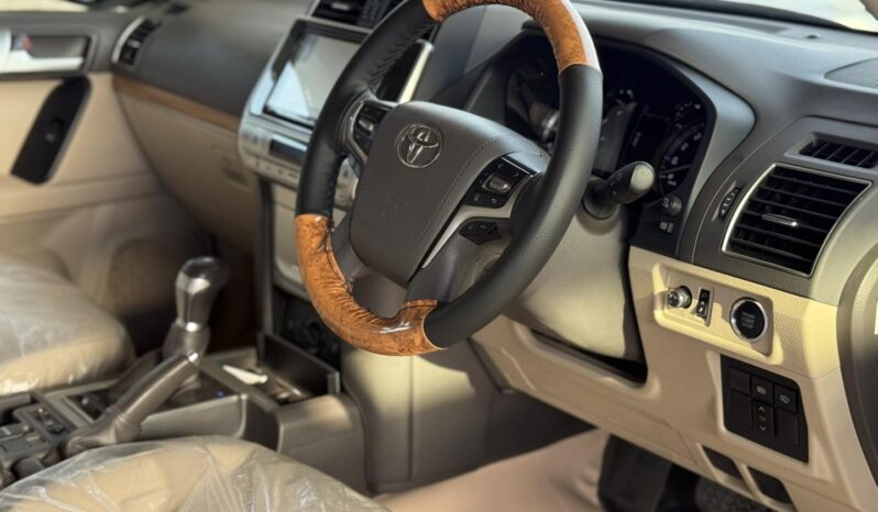 
								Used Toyota Prado full									