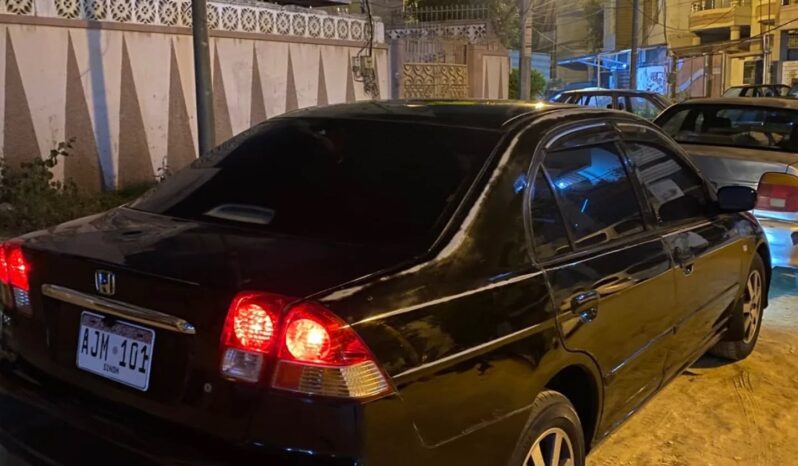 
								Used 2005 Honda Civic full									